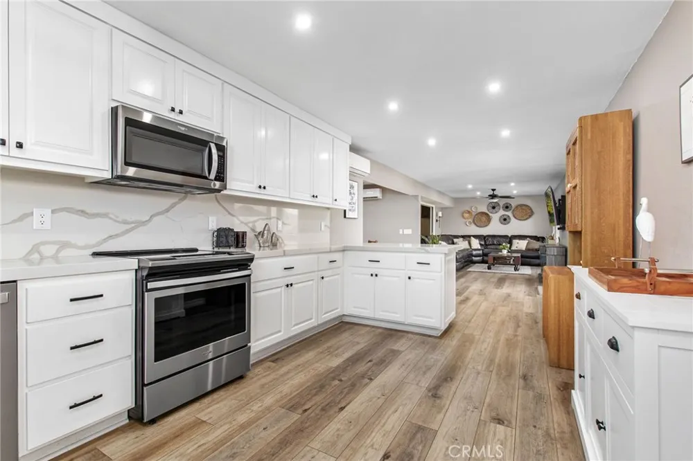 22084 San Joaquin W Canyon Lake, CA 92587