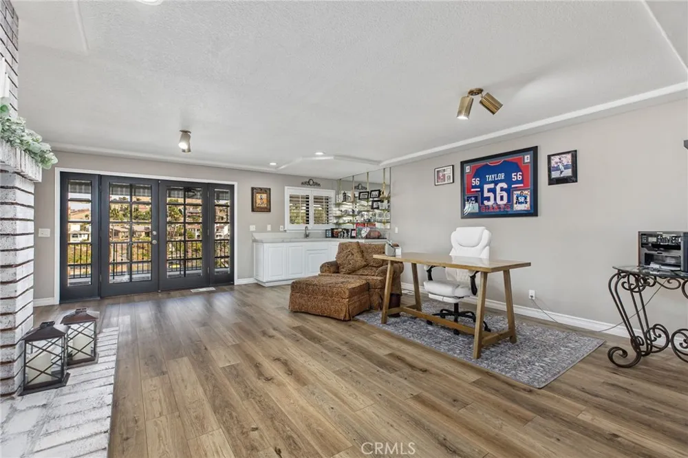 22084 San Joaquin W Canyon Lake, CA 92587