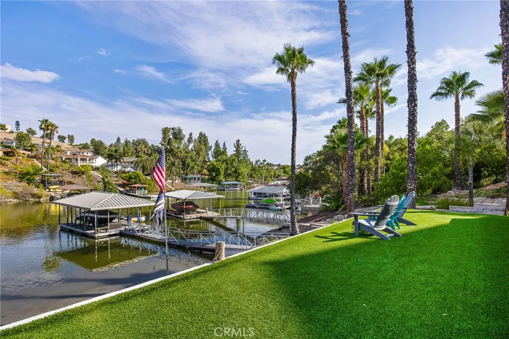 22084 San Joaquin W Canyon Lake, CA 92587
