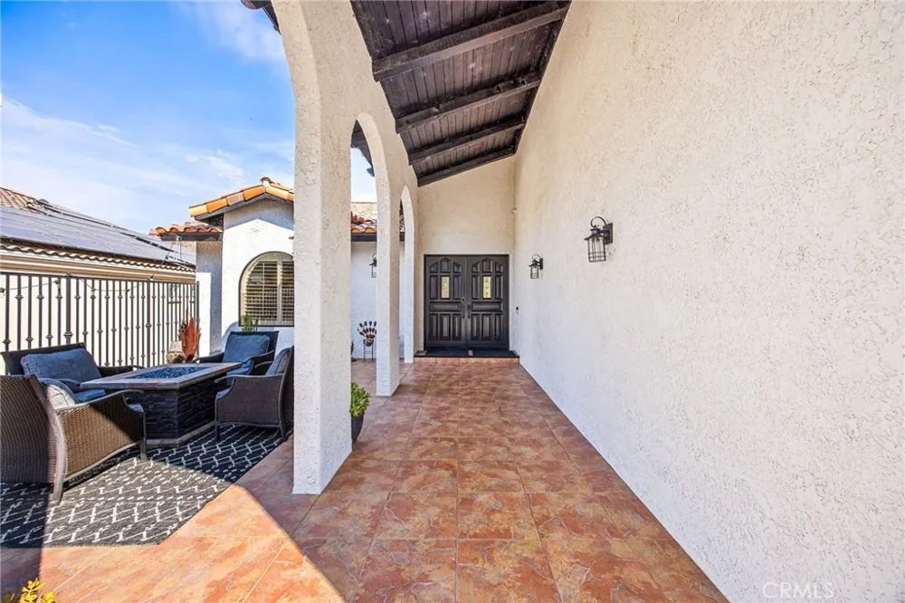 22084 San Joaquin W Canyon Lake, CA 92587