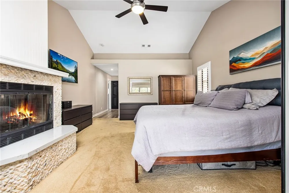 22084 San Joaquin W Canyon Lake, CA 92587
