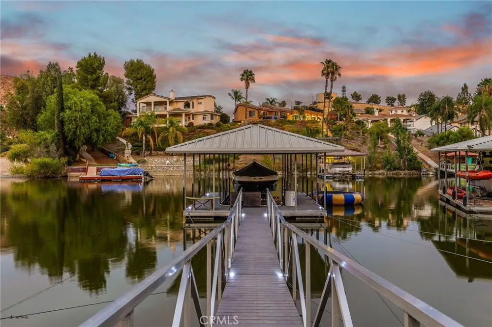 22084 San Joaquin W Canyon Lake, CA 92587