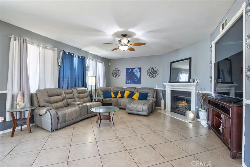 1705 Beacon Court San Jacinto, CA 92582
