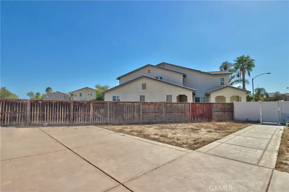 1705 Beacon Court San Jacinto, CA 92582