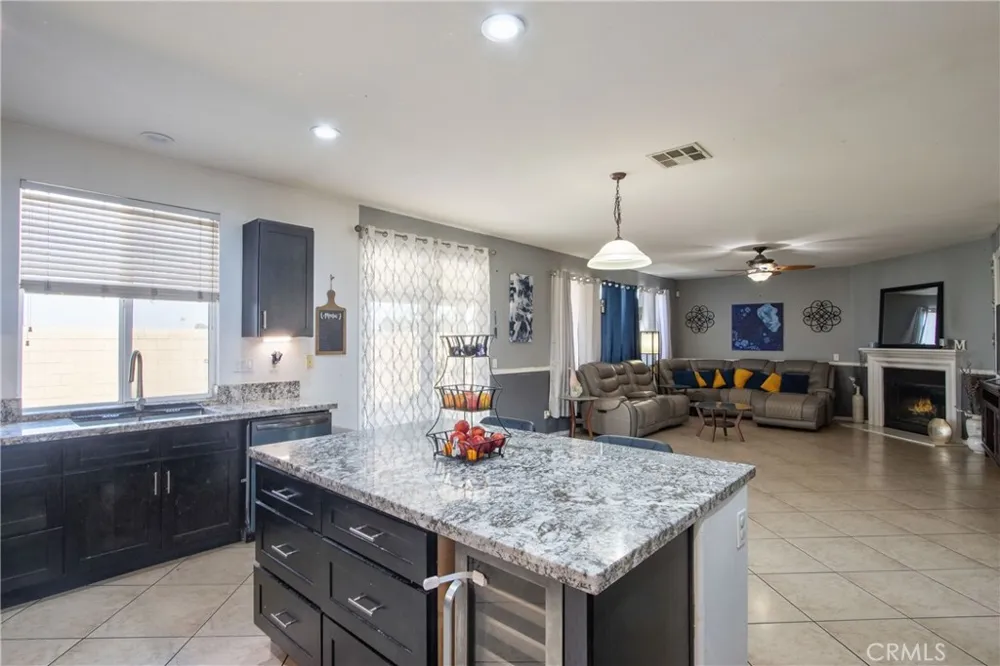 1705 Beacon Court San Jacinto, CA 92582