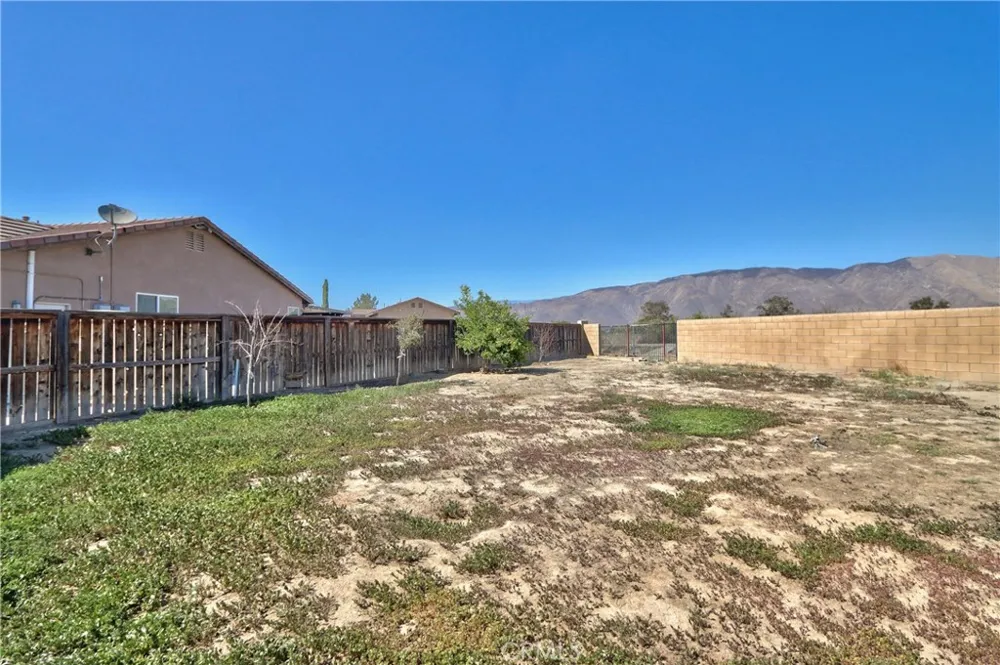 1705 Beacon Court San Jacinto, CA 92582