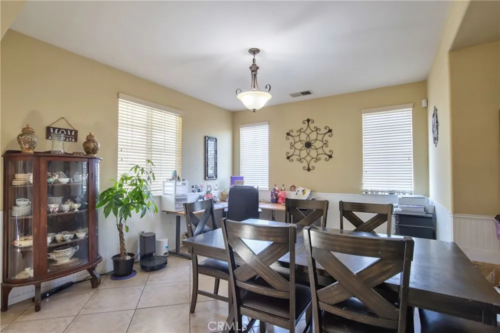 1705 Beacon Court San Jacinto, CA 92582