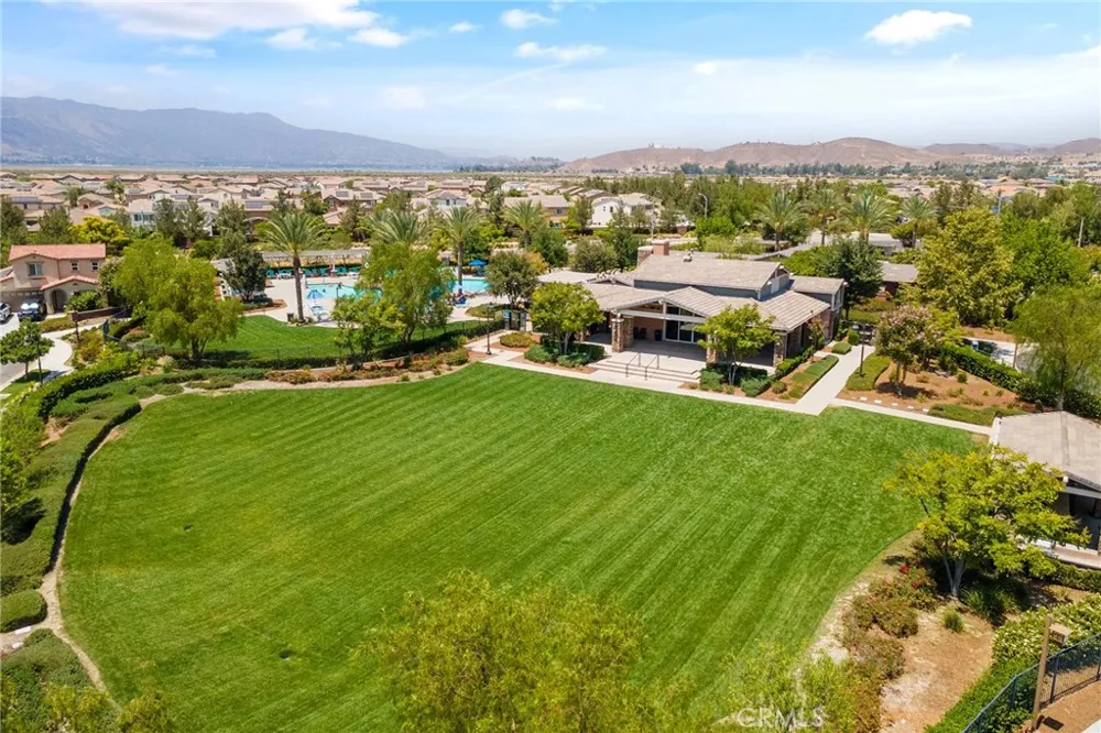 29306 Linden Place Lake Elsinore, CA 92530