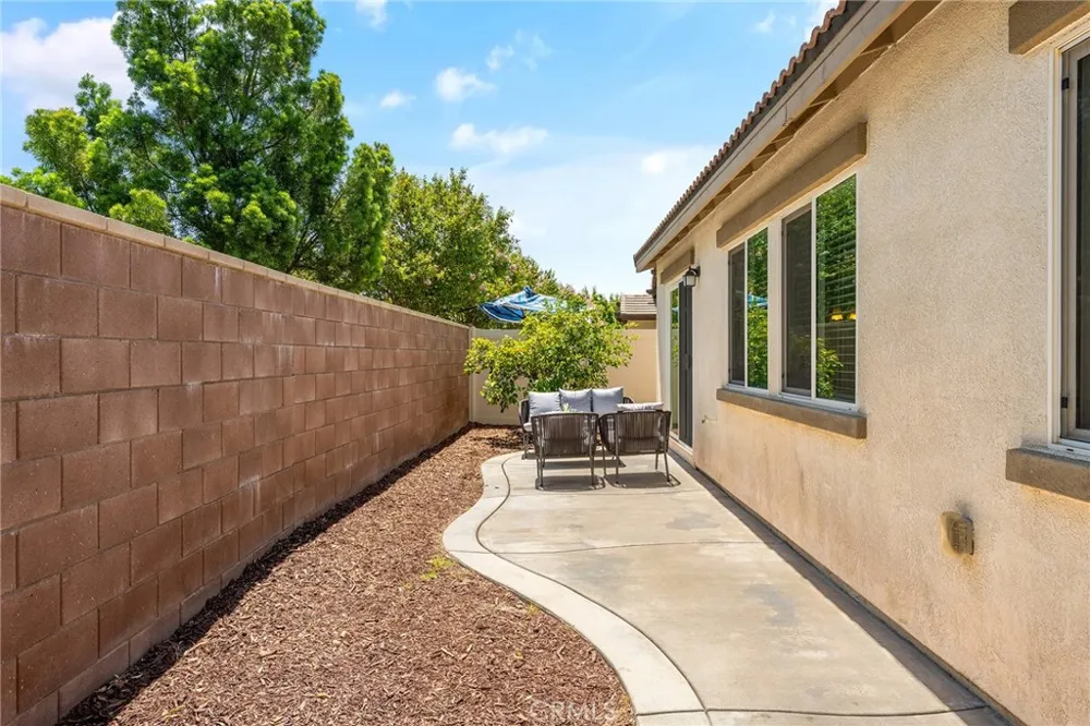 29306 Linden Place Lake Elsinore, CA 92530