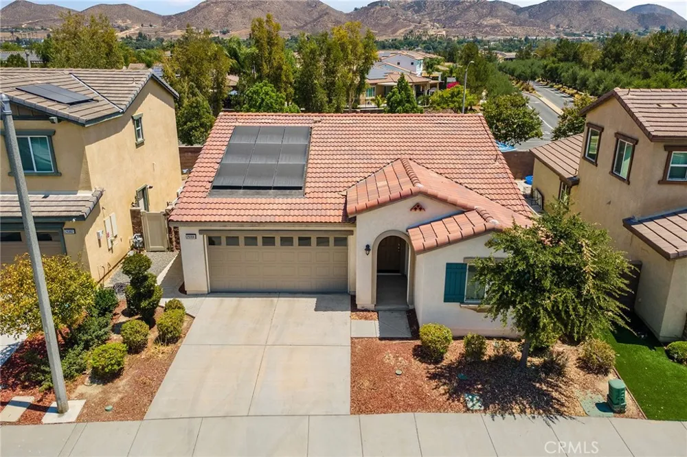 29306 Linden Place Lake Elsinore, CA 92530