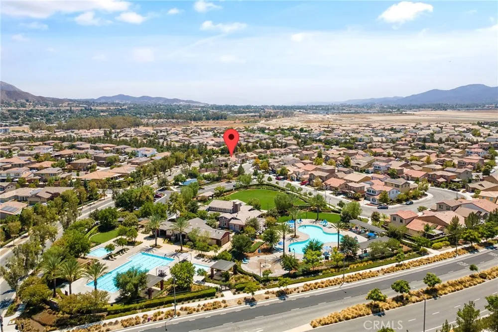 29306 Linden Place Lake Elsinore, CA 92530