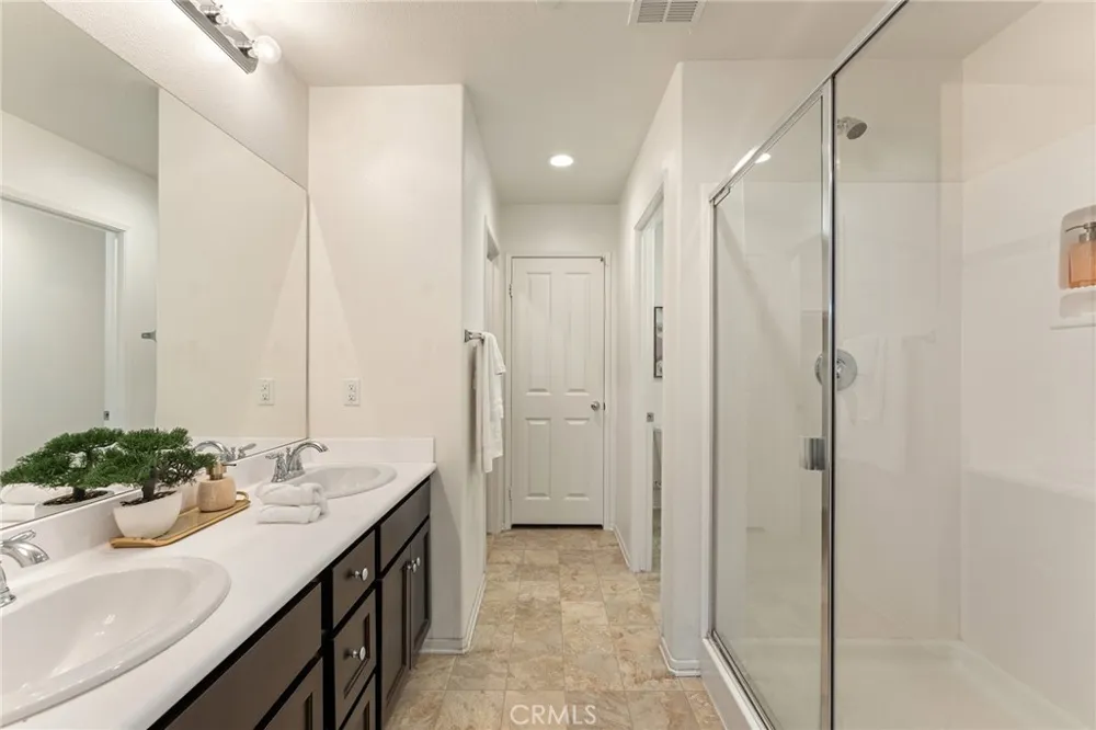 29306 Linden Place Lake Elsinore, CA 92530