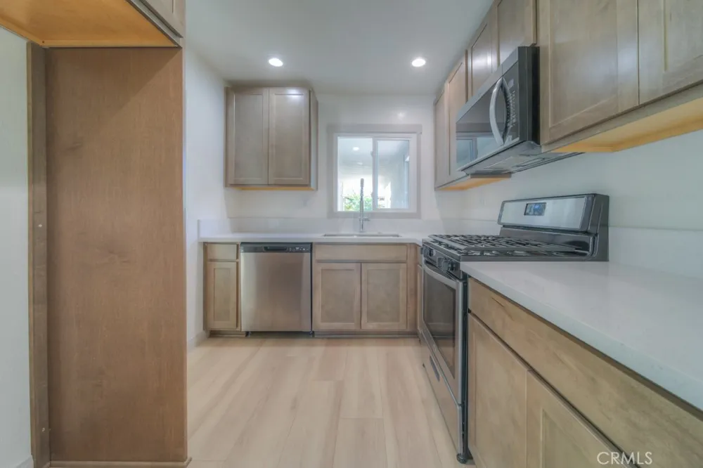 33189 Schaper Street Lake Elsinore, CA 92530