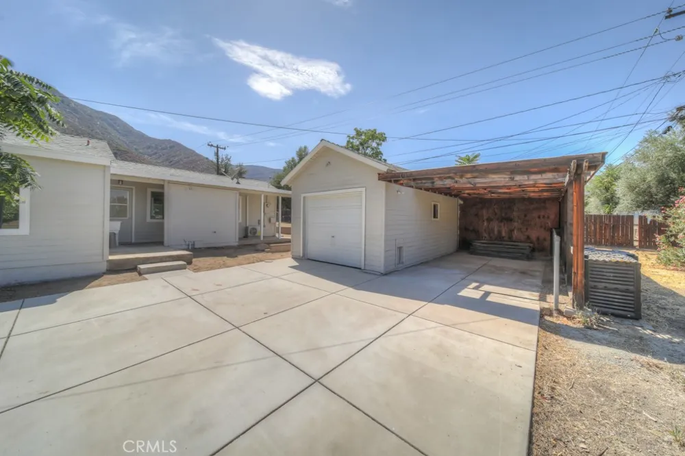 33189 Schaper Street Lake Elsinore, CA 92530