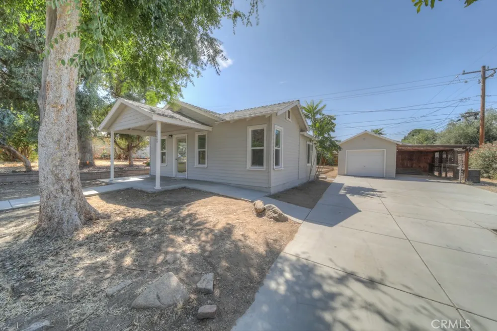 33189 Schaper Street Lake Elsinore, CA 92530