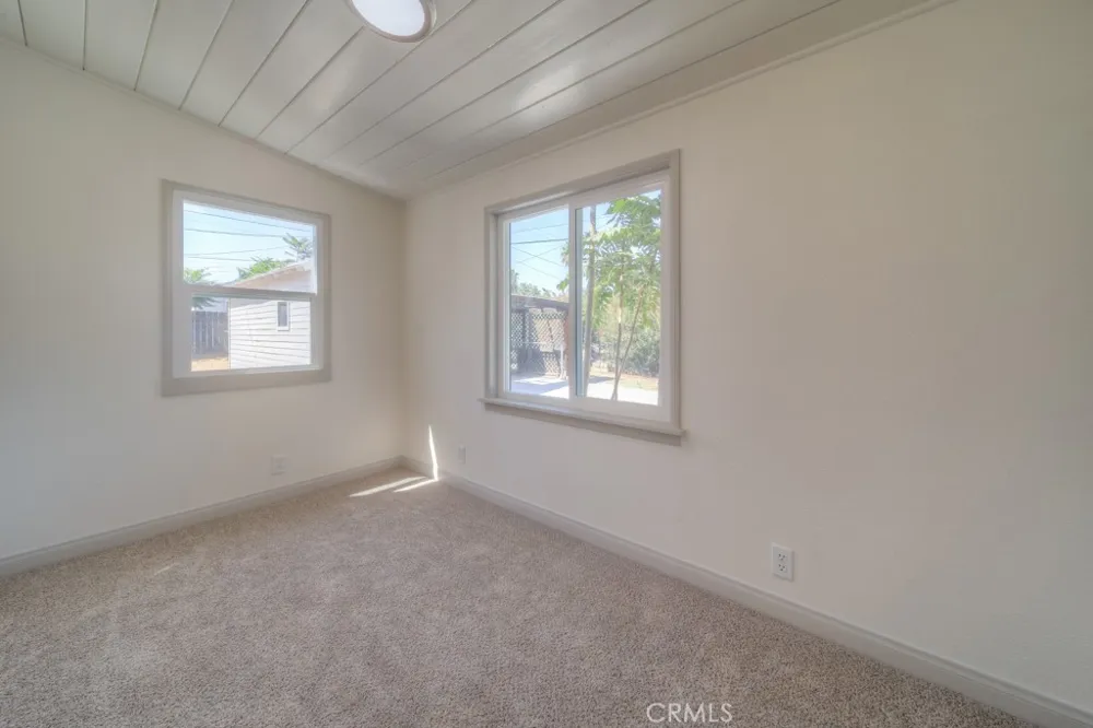 33189 Schaper Street Lake Elsinore, CA 92530