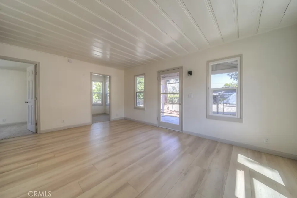 33189 Schaper Street Lake Elsinore, CA 92530