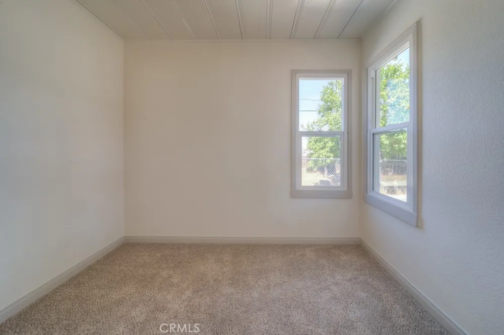 33189 Schaper Street Lake Elsinore, CA 92530