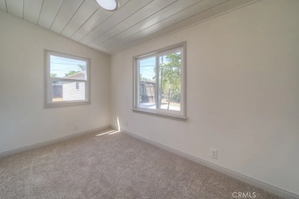 33189 Schaper Street Lake Elsinore, CA 92530