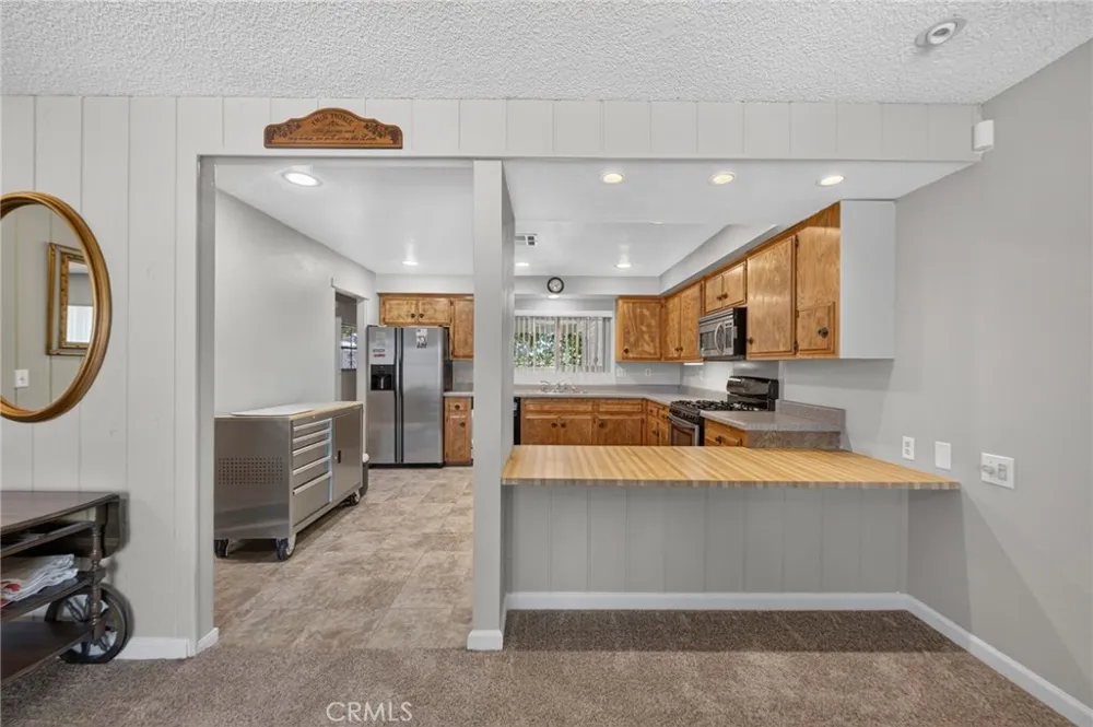 605 Los Tilos Hemet, CA 92543