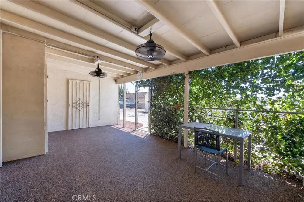 605 Los Tilos Hemet, CA 92543