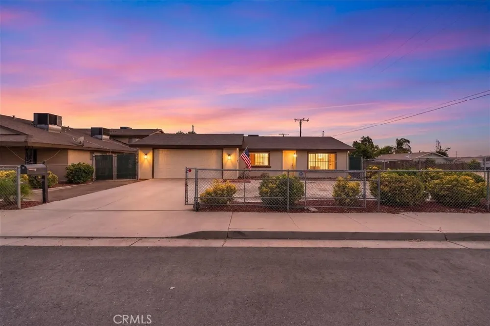 605 Los Tilos Hemet, CA 92543