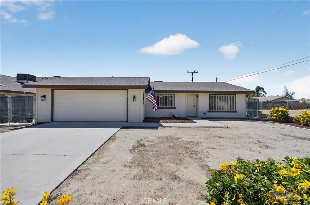 605 Los Tilos Hemet, CA 92543