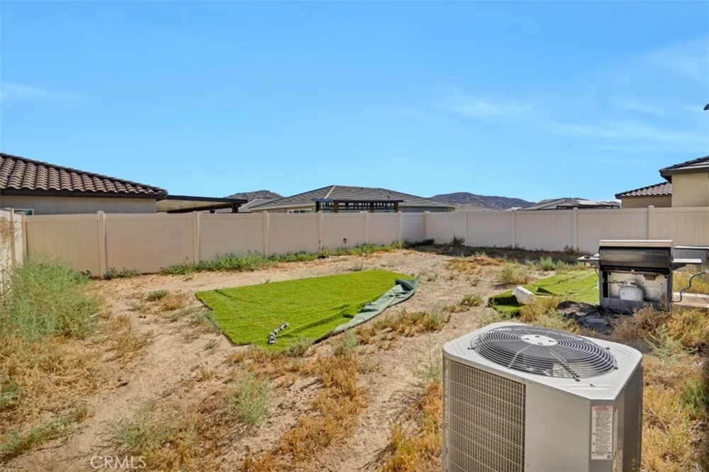 30847 Southend Winchester, CA 92596