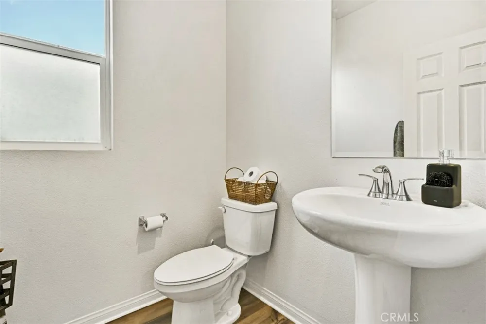 30847 Southend Winchester, CA 92596