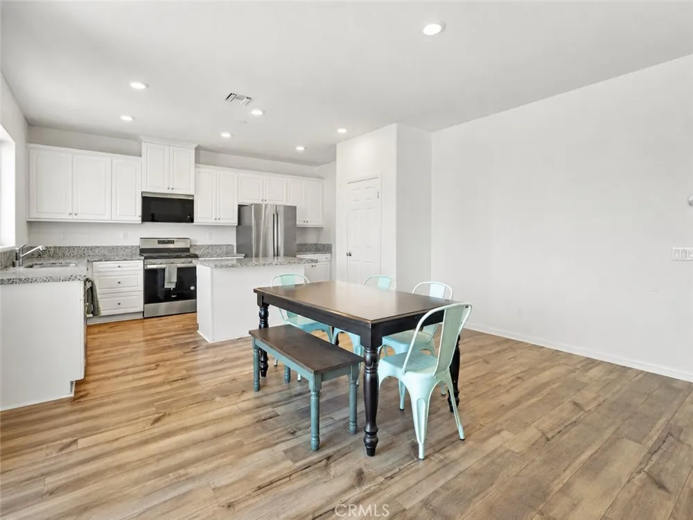 30847 Southend Winchester, CA 92596