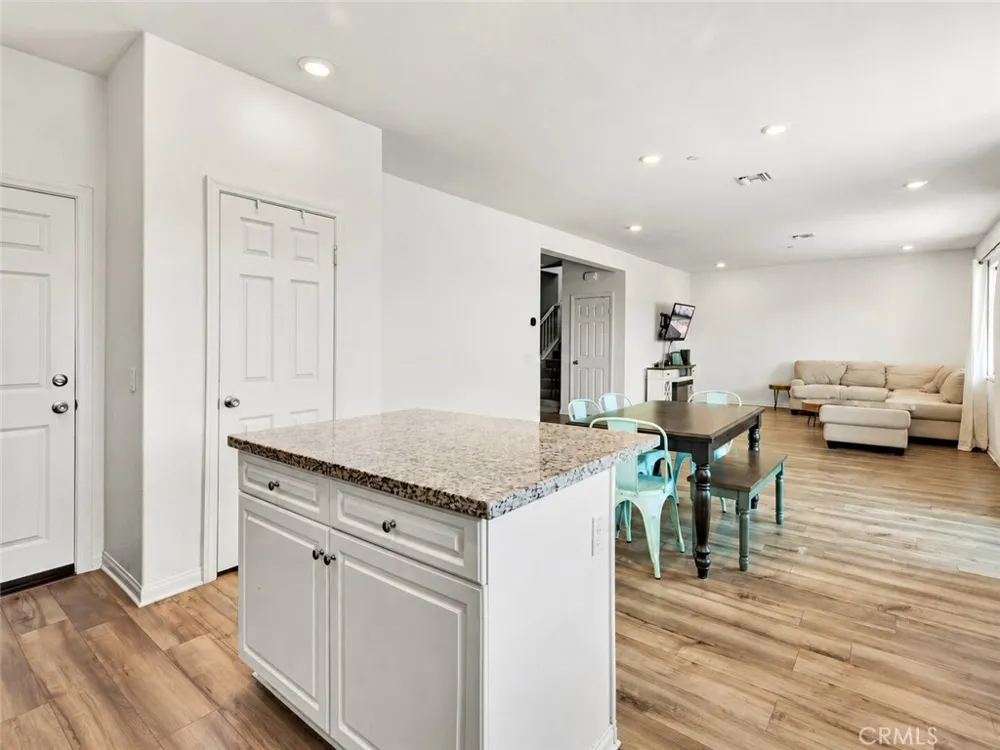 30847 Southend Winchester, CA 92596
