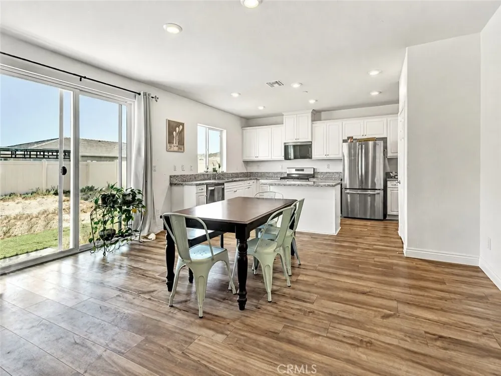 30847 Southend Winchester, CA 92596