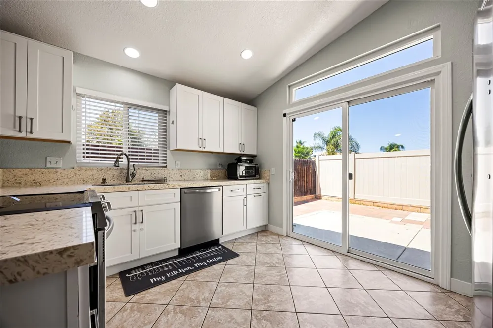 33002 Romero Drive Temecula, CA 92592