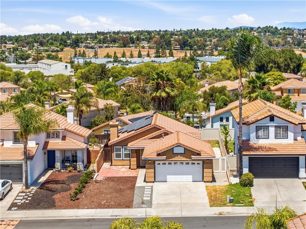 33002 Romero Drive Temecula, CA 92592