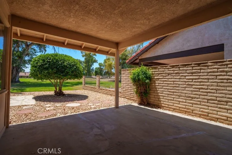 1925 Silver Oak Way Hemet, CA 92545