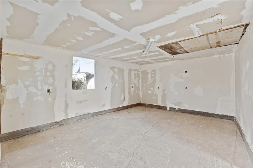 32305 Red Mountain Hemet, CA 92544