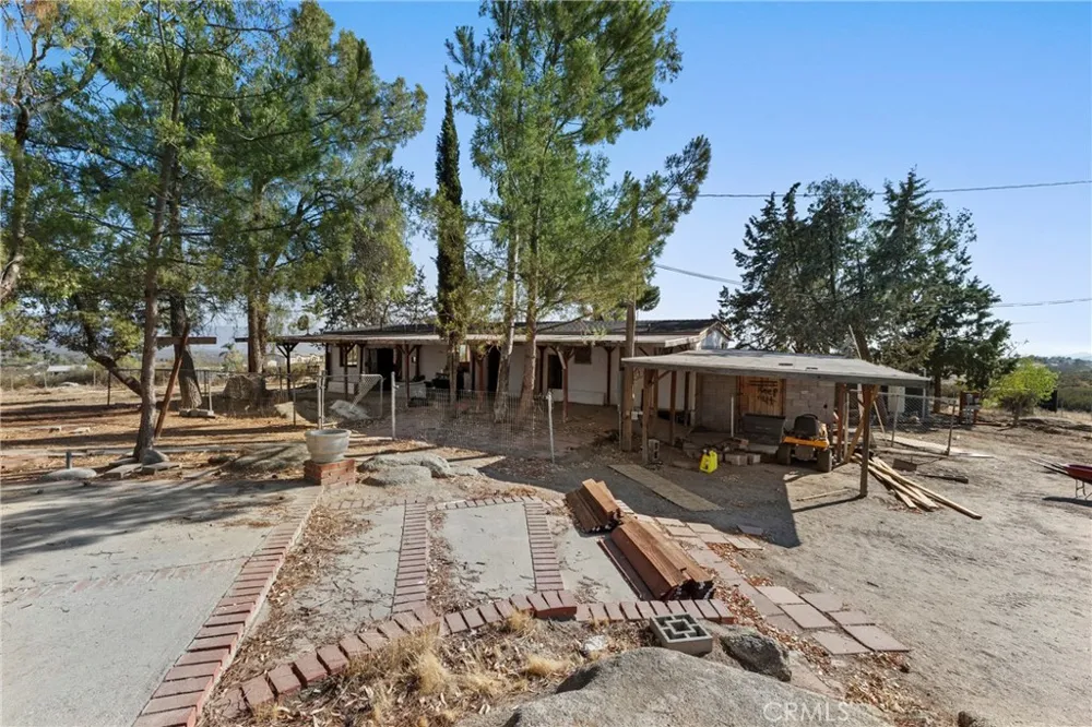 32305 Red Mountain Hemet, CA 92544