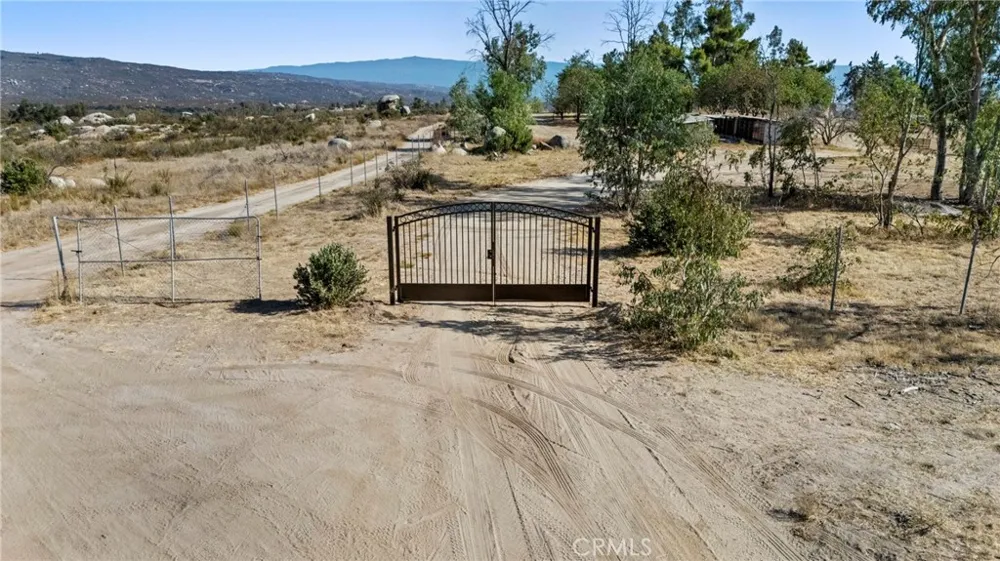 32305 Red Mountain Hemet, CA 92544