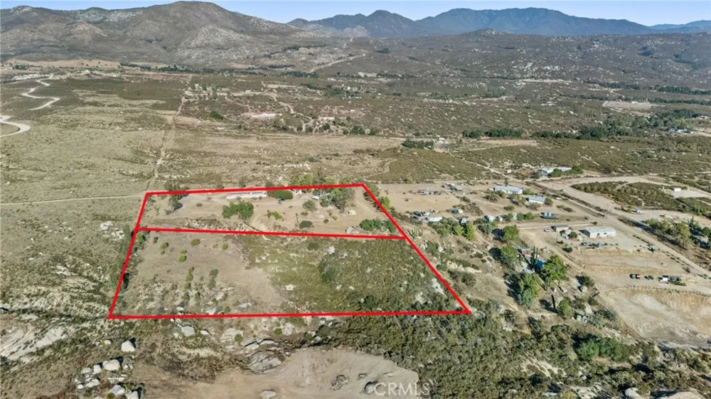32305 Red Mountain Hemet, CA 92544