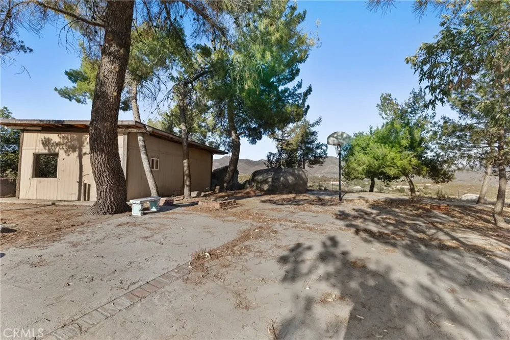 32305 Red Mountain Hemet, CA 92544
