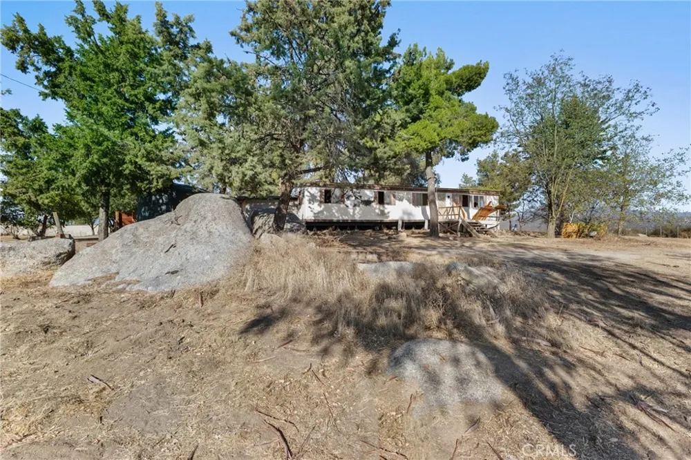 32305 Red Mountain Hemet, CA 92544