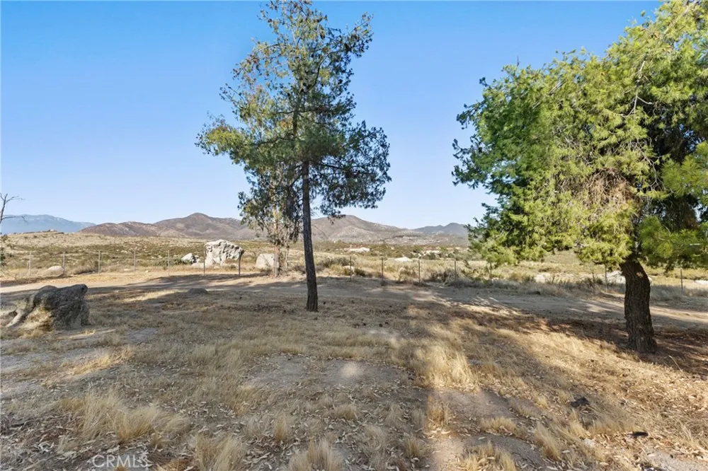 32305 Red Mountain Hemet, CA 92544