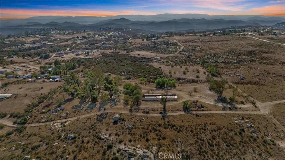 32305 Red Mountain Hemet, CA 92544