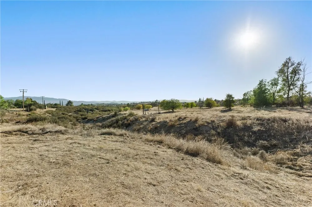 32305 Red Mountain Hemet, CA 92544