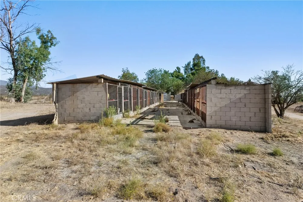 32305 Red Mountain Hemet, CA 92544
