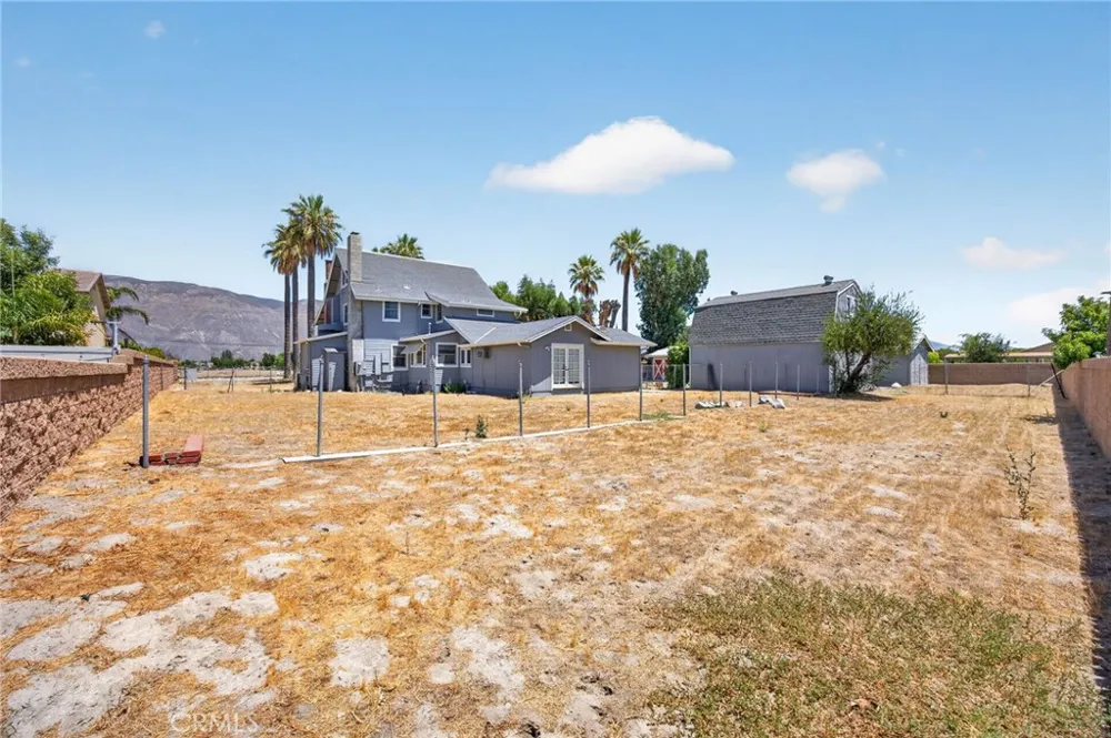 1424 De Anza San Jacinto, CA 92582