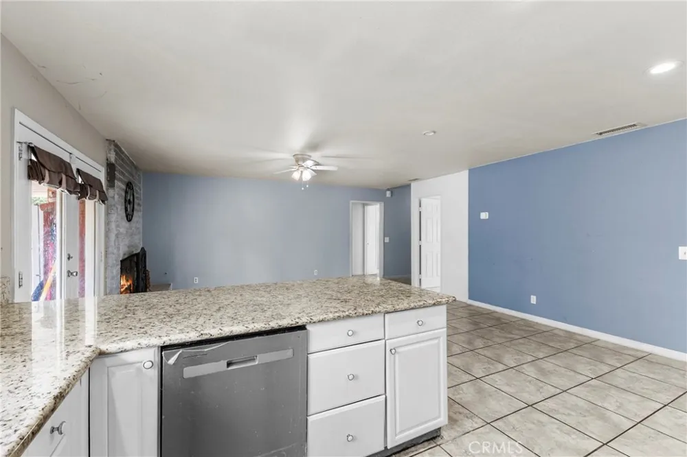 41763 Lomas Hemet, CA 92544