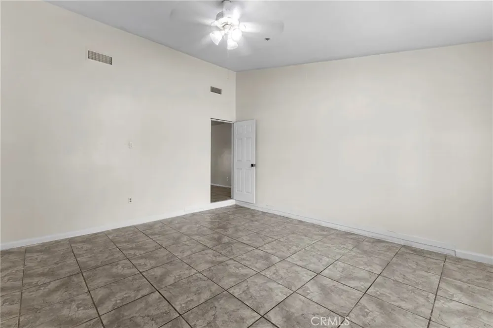 41763 Lomas Hemet, CA 92544