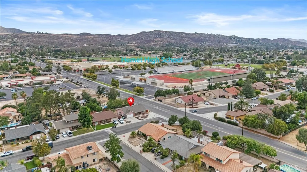 41763 Lomas Hemet, CA 92544