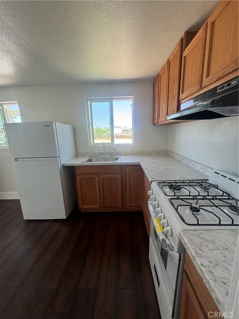 690 Perris Boulevard #C Perris, CA 92571